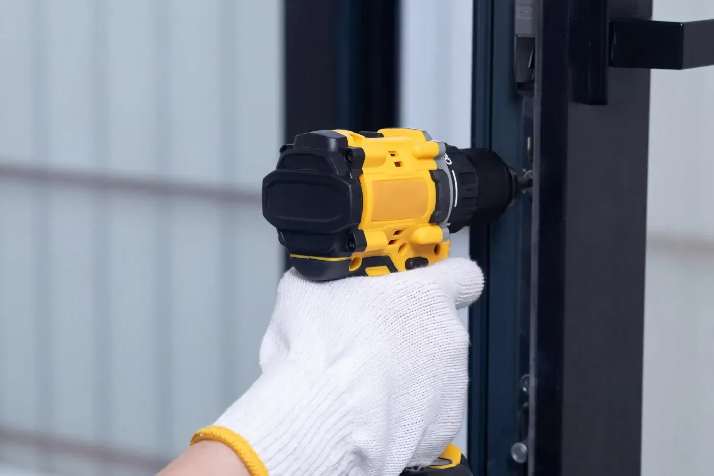 Pose d'un interrupteur connecté en rénovation à Brunoy (91800)